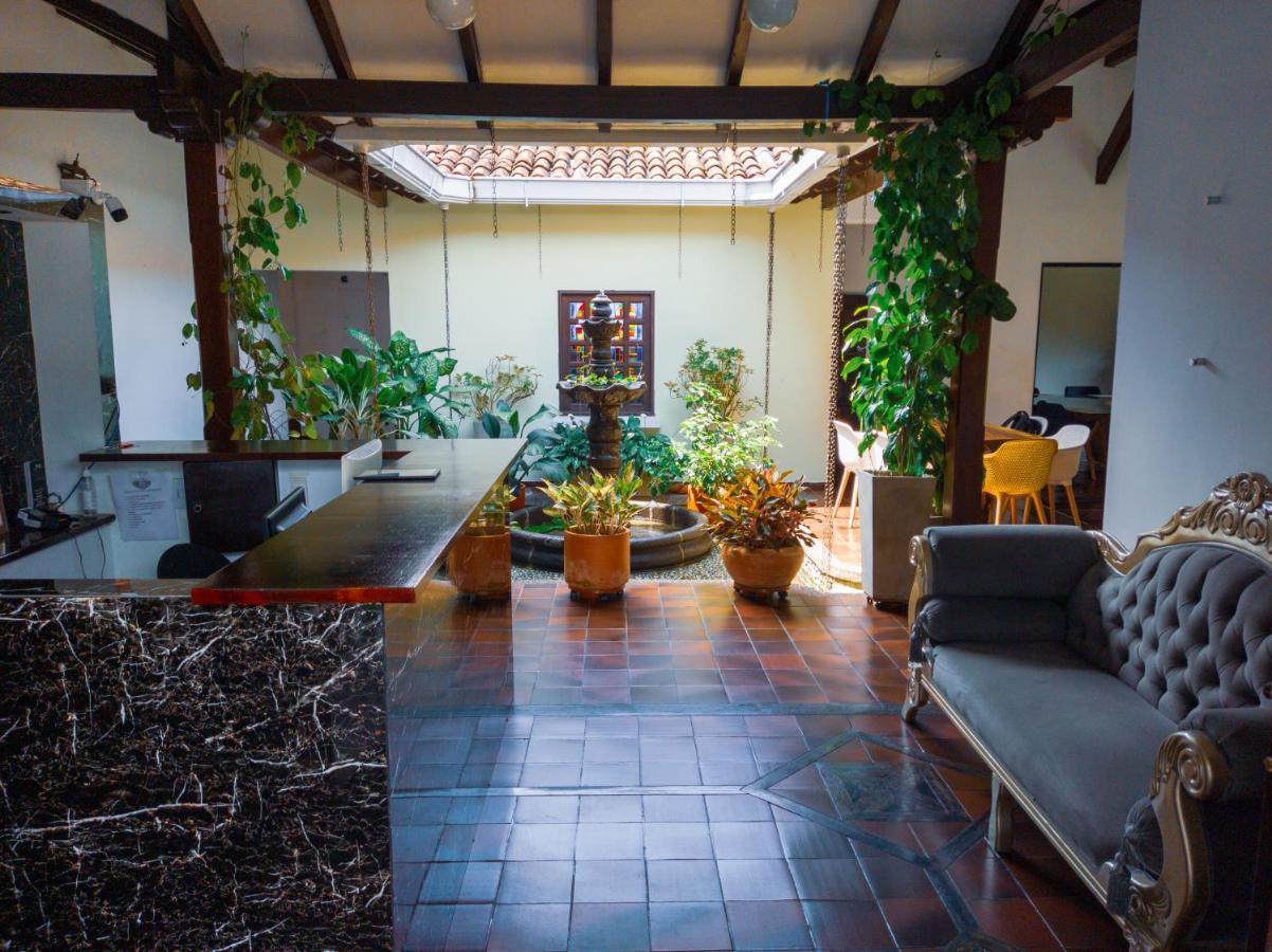 Hotel Boutique La Casa De Piedra Cali Εξωτερικό φωτογραφία