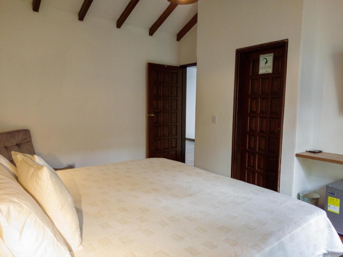 Hotel Boutique La Casa De Piedra Cali Εξωτερικό φωτογραφία
