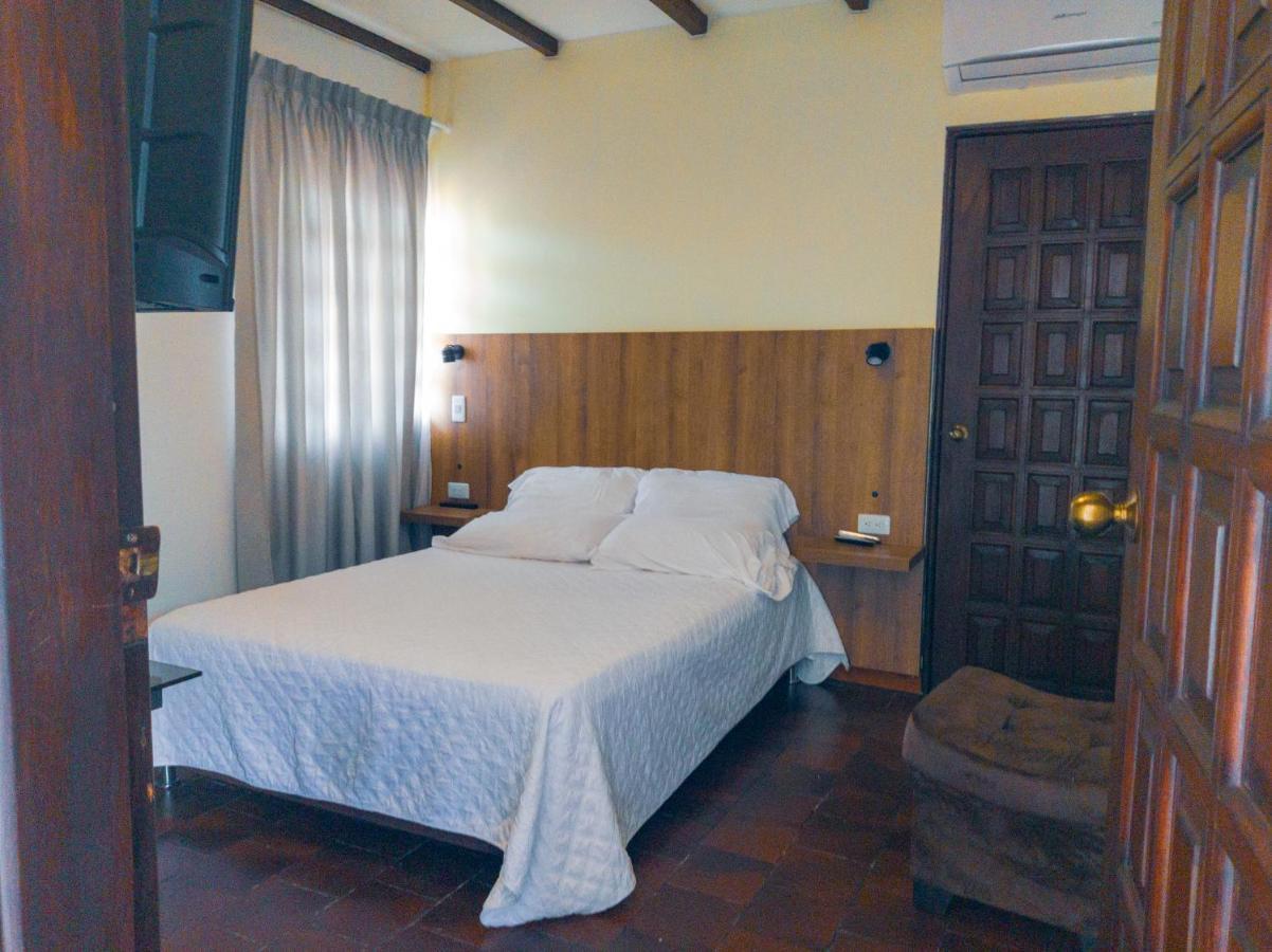 Hotel Boutique La Casa De Piedra Cali Εξωτερικό φωτογραφία